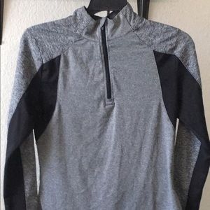 Activewear pullover
